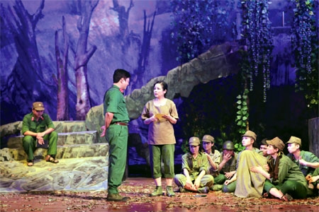 Ngọc thư cháy mãi lửa đam mê