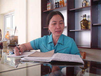 Những bước chân rơi vào đêm