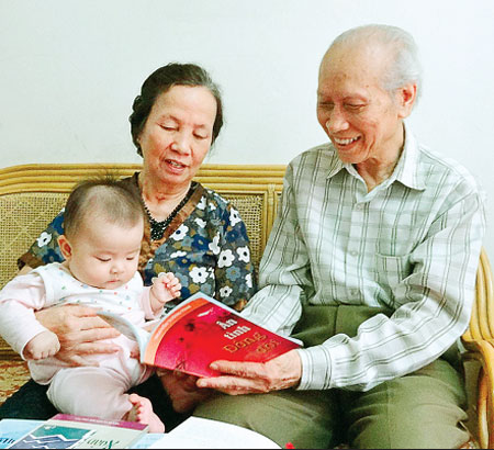 Chiến sĩ Điện Biên lưu kỷ niệm bằng thơ