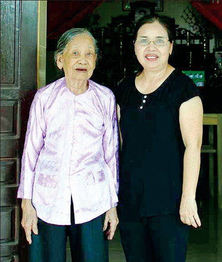 Trong cõi bất diệt của người anh hùng