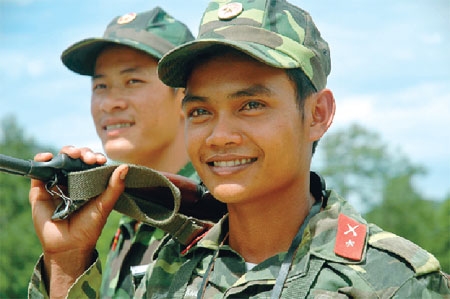 Ở Trung đoàn Mang Yang