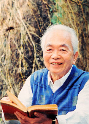 Anh Văn dung dị giữa đời thường