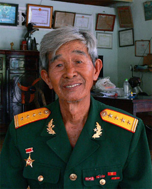 Người anh hùng bên ngọn đồi xưa