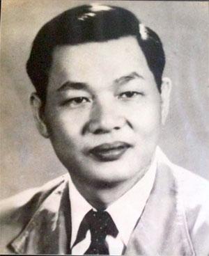 Chủ nhiệm Chính trị mặt trận kiêm… nhà báo