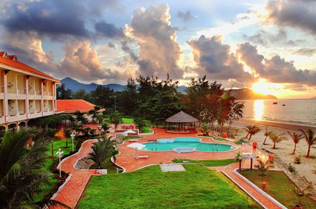 Bình minh nhà nghỉ Côn Đảo