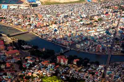 Sầm uất đôi bờ sông Cà Ty Phan Thiết