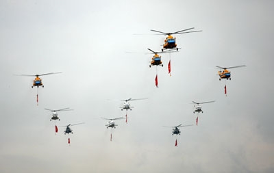 10 chiếc trực thăng sẽ bay qua lễ đài.