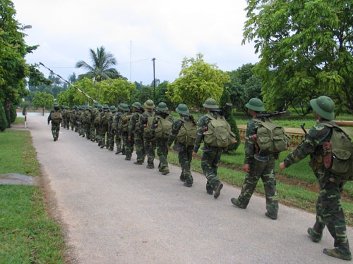 Hành quân ra thao trường