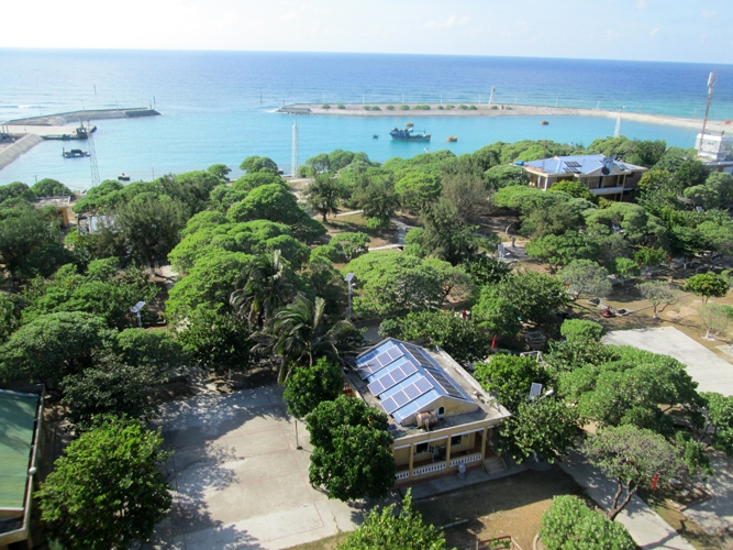 Một góc đảo Song Tử Tây.