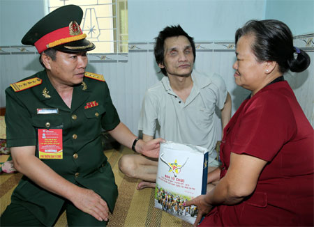 DÒNG CHẢY TRI ÂN