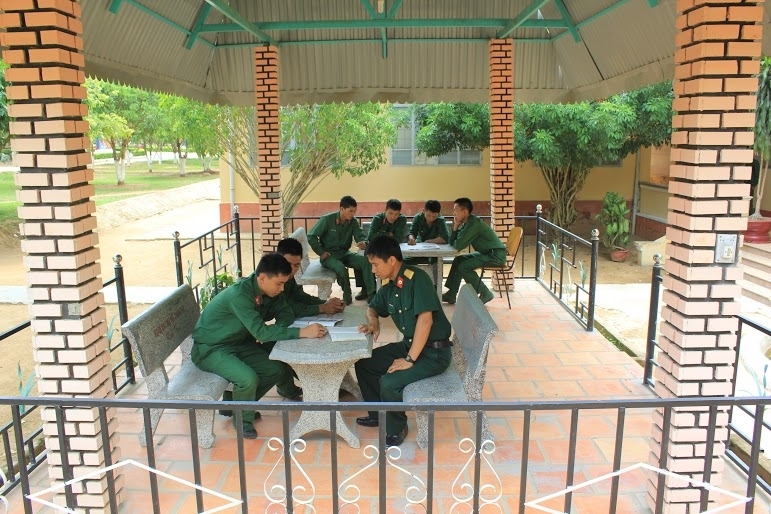 Câu lạc bộ ngoài trời của Trung đoàn 24, Sư đoàn 10, Quân đoàn 3.