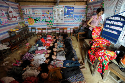 Nghe và thấy ở Lả Nhì Thàng