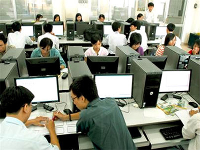 GIẢM BIÊN CHẾ, VẪN THÊM GHẾ