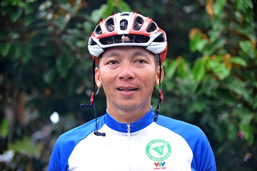 Đây cũng là lần thứ 2 vận động viên Lê Văn Động tham dự giải đua xe đạp do Báo Quân đội nhân dân tổ chức.