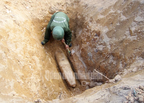 Trung tâm Bom mìn 20, Tổng công ty 36 xử lý một quả bom tại khu vực tỉnh Hà Tĩnh.