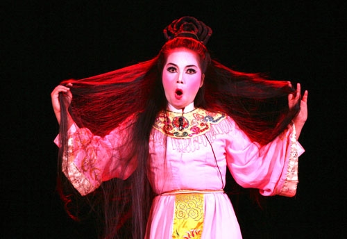 Trích đoạn “Đổi hồn đắc kỷ” do học sinh Trường THCS Kim Đồng – Đà Nẵng thể hiện.