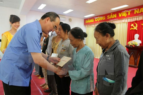 TẾT CỘNG ĐỒNG, TẾT SẺ CHIA 