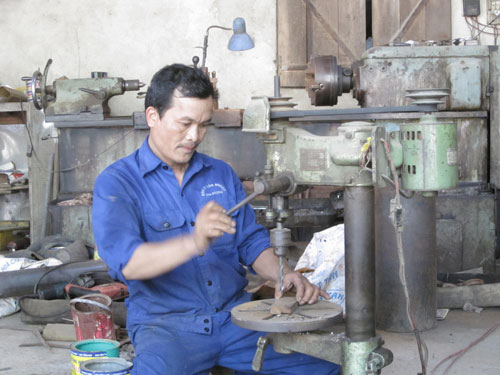 ĐỐI THOẠI VỚI CÁC NHÀ KHOA HỌC “CHÂN ĐẤT”