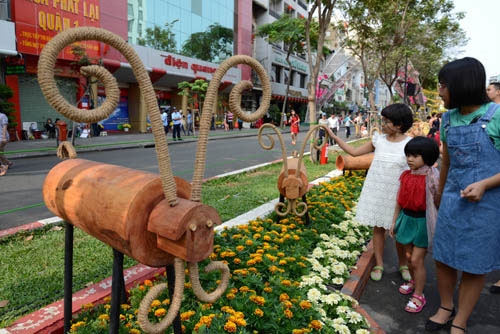 Hình ảnh chú dê cách điệu tạo sự thích thú cho trẻ em.