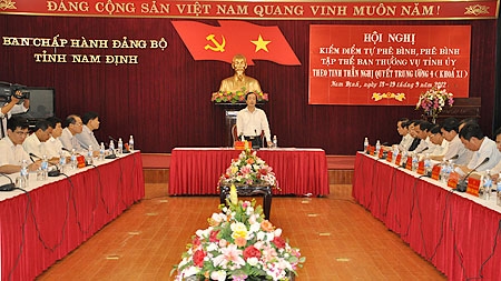 ĐỔI MỚI PHONG CÁCH LÃNH ĐẠO