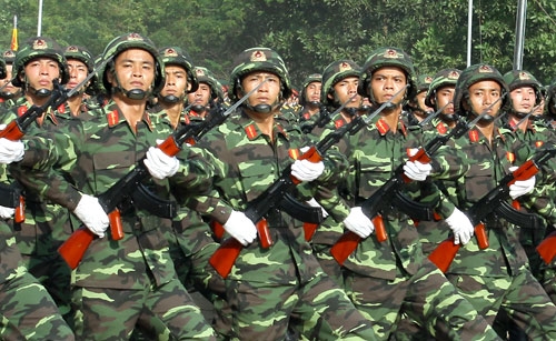 Lực lượng vũ trang chính quy, tinh nhuệ bảo vệ vững chắc sự bình yên của Thủ đô Hà Nội cũng như cả đất nước