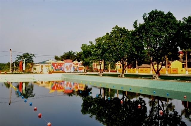 Hồ bơi tại Trung đoàn 148 được hàng cây cổ thụ che bóng, vừa tạo cảnh quan, vừa có tác dụng thiết thực điều hòa không khí và là nơi rèn luyện của cán bộ, chiến sĩ.