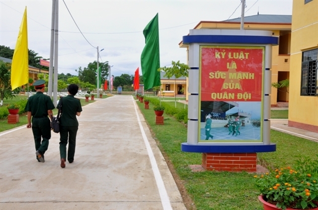 Hệ thống bảng, biển đều sáng, đẹp, có tính thẩm mỹ cao tại Trung đoàn 148.