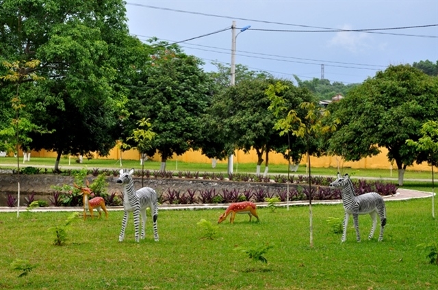 Cảnh quan đẹp tại Trung đoàn 148 góp phần giáo dục ý thức yêu quý đơn vị cho mỗi chiến sĩ.